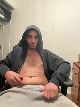 Snapshot of s-n_love_play chatting on March 23, 2026, 9:35 am s-n love play online show from March 23, 2026, 9:35 am