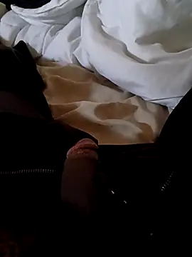 Snapshot of CaramelBrownBBC14 chatting on November 12, 2025, 5:46 pm CaramelBrownBBC14 online show from November 12, 2025, 5:46 pm