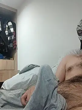 Snapshot of Superwow54 chatting on October 12, 2025, 4:50 pm Superwow54 online show from October 12, 2025, 4:50 pm