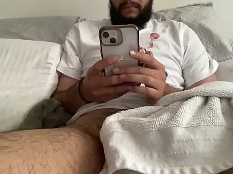 Snapshot of Superwow54 chatting on December 14, 2025, 7:51 pm Superwow54 online show from December 14, 2025, 7:51 pm