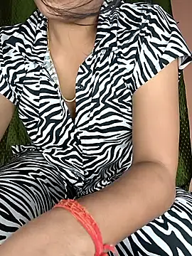 Snapshot of Hott_Archana chatting on November 27, 2025, 6:32 pm Hott Archana online show from November 27, 2025, 6:32 pm