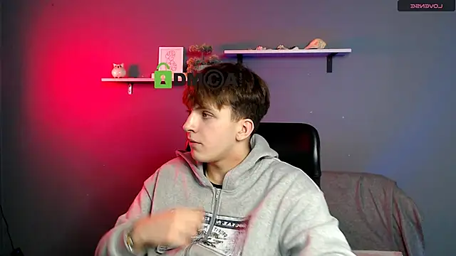 travis wolf  online show from November 28, 2025, 8:00 pm