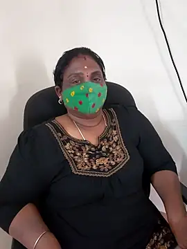 Snapshot of Tamil_Kavitha10 chatting on September 13, 2025, 9:20 am Tamil Kavitha10 online show from September 13, 2025, 9:20 am