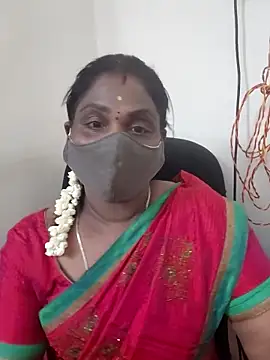 Snapshot of Tamil_Kavitha10 chatting on September 30, 2025, 2:55 pm Tamil Kavitha10 online show from September 30, 2025, 2:55 pm