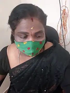 Snapshot of Tamil_Kavitha10 chatting on October 4, 2025, 3:54 pm Tamil Kavitha10 online show from October 4, 2025, 3:54 pm