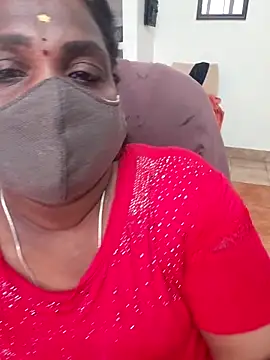 Snapshot of Tamil_Kavitha10 chatting on October 18, 2025, 8:59 am Tamil Kavitha10 online show from October 18, 2025, 8:59 am