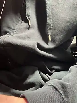 420boy   online show from November 4, 2025, 9:25 pm