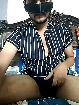 7incpink online show from October 14, 2025, 6:14 am