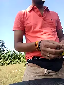 7incpink online show from October 22, 2025, 7:19 am