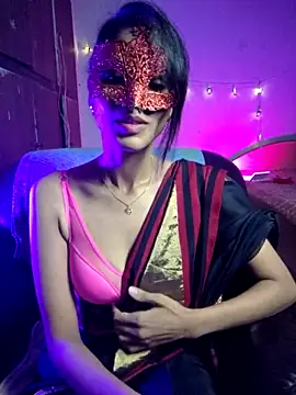 royeoy22 online show from September 24, 2025, 1:58 pm