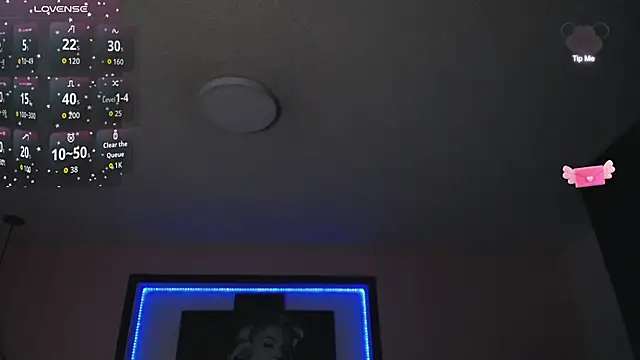  Charlotte Collins  online show from November 16, 2025, 7:30 pm