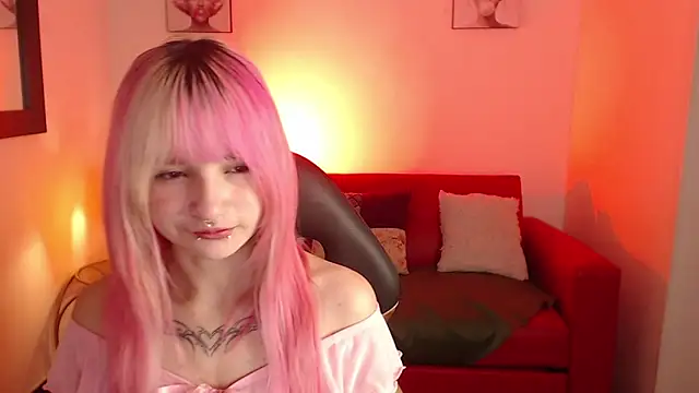 Snapshot of _Charlotte_Collins_ chatting on June 10, 2026, 3:00 pm Charlotte Collins online show from June 10, 2026, 3:00 pm