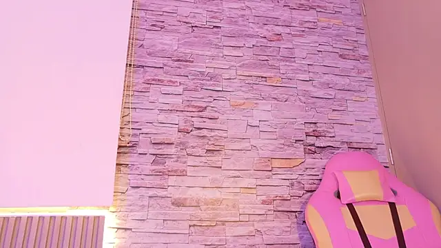 Snapshot of liz_monserrat_1 chatting on October 19, 2025, 7:31 am liz monserrat 1 online show from October 19, 2025, 7:31 am