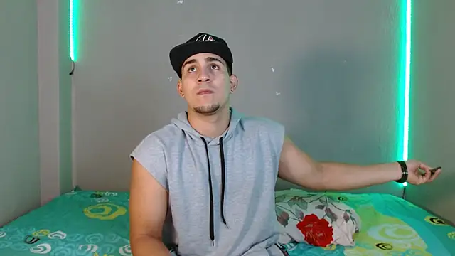 Snapshot of massimo_vidal_ chatting on October 28, 2025, 1:47 pm massimo vidal online show from October 28, 2025, 1:47 pm