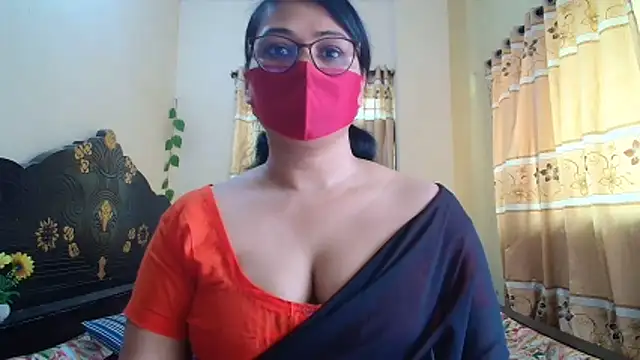 Elena cruz5 online show from May 12, 2026, 3:58 am
