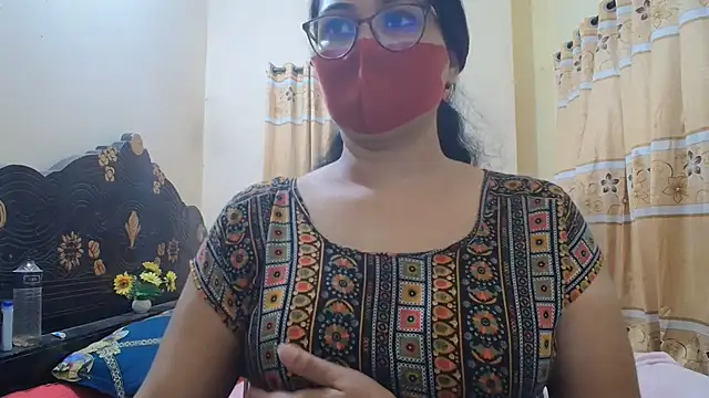 Elena cruz5 online show from June 17, 2026, 3:46 pm