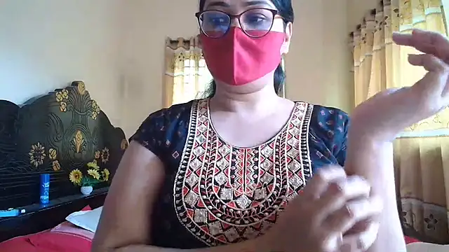 Elena cruz5 online show from July 2, 2026, 4:07 am