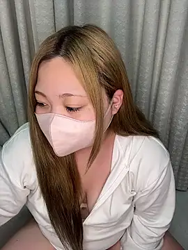 Chua-chan online show from October 17, 2025, 5:26 pm