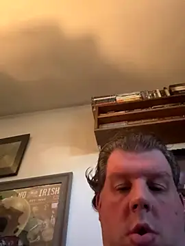 Stephanie1984 online show from October 1, 2025, 6:03 pm