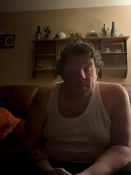 Stephanie1984 online show from October 30, 2025, 12:01 am