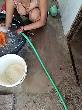 sexy  girls98 online show from September 24, 2025, 4:27 am