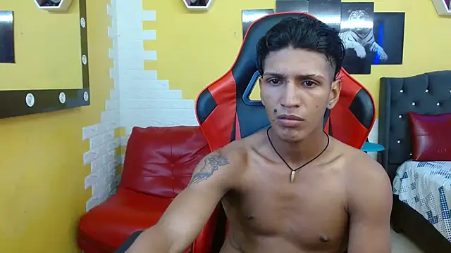 bull cam online show from September 14, 2025, 6:40 pm