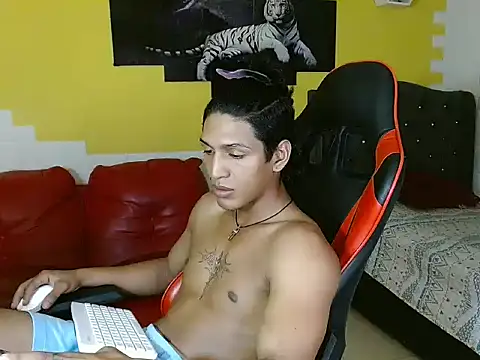 bull cam online show from November 29, 2025, 3:59 pm