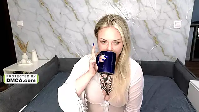 StasySweet online show from March 17, 2026, 4:17 am