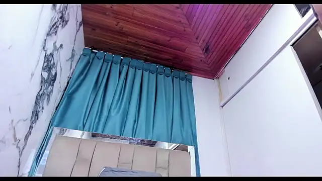 Snapshot of maraa_X chatting on November 5, 2025, 7:36 pm maraa X online show from November 5, 2025, 7:36 pm