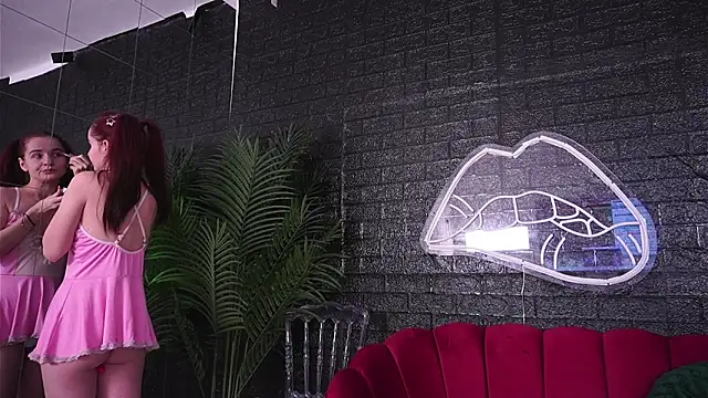 CherrySin online show from November 7, 2025, 3:45 pm