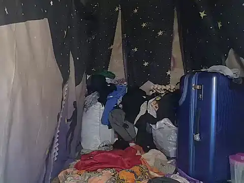 Snapshot of Reynalda26 chatting on January 6, 2026, 6:50 am Reynalda26 online show from January 6, 2026, 6:50 am