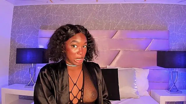 Snapshot of MissMahala_ chatting on October 10, 2025, 8:08 pm MissMahala online show from October 10, 2025, 8:08 pm