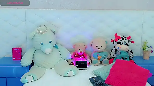 Snapshot of hanna_sweett34 chatting on November 5, 2025, 7:14 pm hanna sweett34 online show from November 5, 2025, 7:14 pm