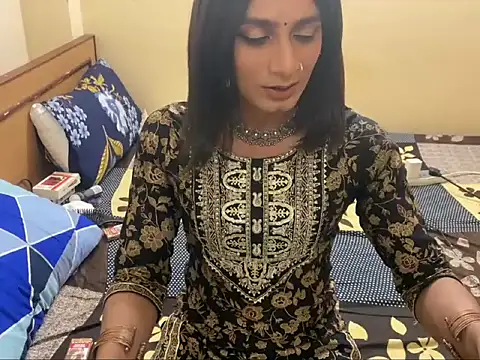 Snapshot of LuvLayla chatting on April 20, 2026, 8:54 pm LuvLayla online show from April 20, 2026, 8:54 pm