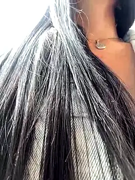 Snapshot of MarianaSandoval27 chatting on November 21, 2025, 5:33 pm MarianaSandoval27 online show from November 21, 2025, 5:33 pm