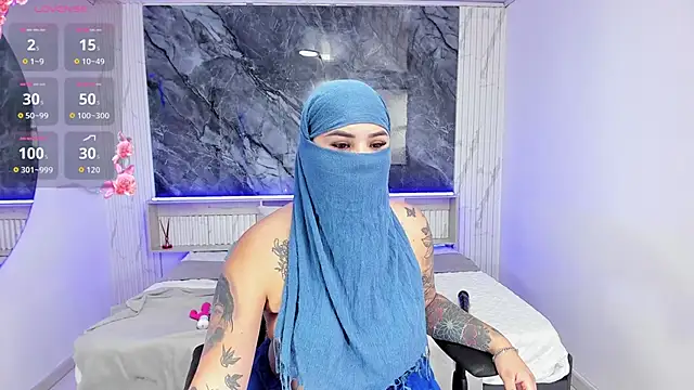 Nayla-Mouna online show from October 16, 2025, 7:48 pm