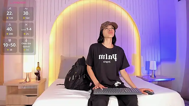 ALICESANDOVAL online show from December 19, 2025, 11:39 am