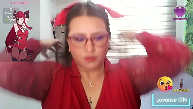 Snapshot of Vesper_Vixen chatting on October 25, 2025, 1:29 pm Vesper Vixen online show from October 25, 2025, 1:29 pm