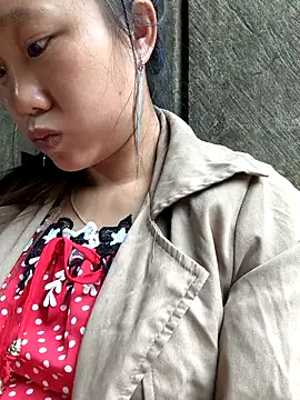 liu-liusexy online show from April 26, 2026, 2:31 am