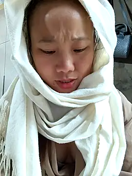 liu-liusexy online show from May 1, 2026, 12:59 am