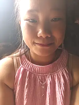Snapshot of liu-liusexy chatting on May 7, 2026, 2:28 am liu-liusexy online show from May 7, 2026, 2:28 am