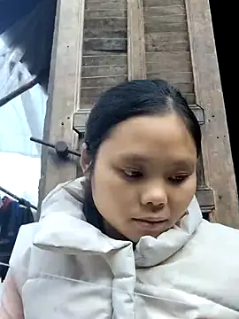 omiu-baby online show from November 27, 2025, 1:29 am