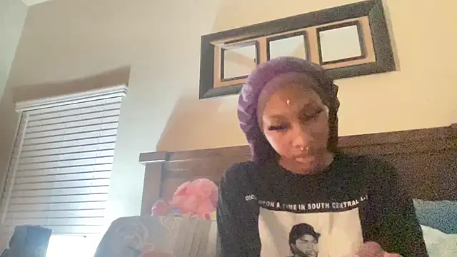 Brooke012 online show from October 25, 2025, 2:30 am