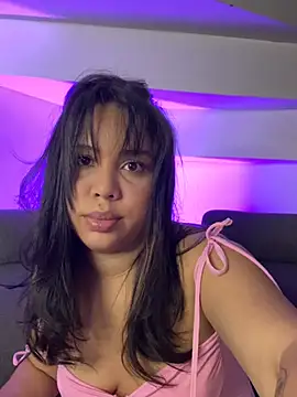 Snapshot of P_A_U_L_I_N_A_ chatting on June 1, 2026, 2:02 am P A U L I N A online show from June 1, 2026, 2:02 am