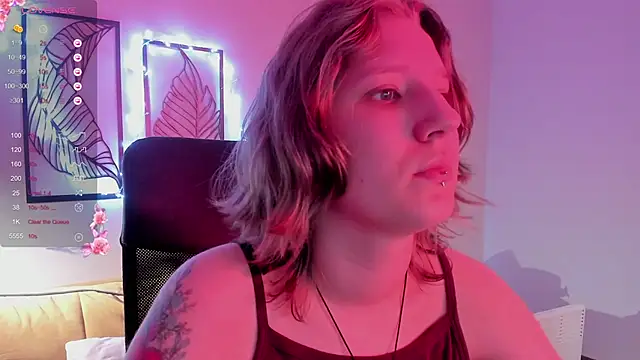 Hailey Foxy online show from November 22, 2025, 9:19 am