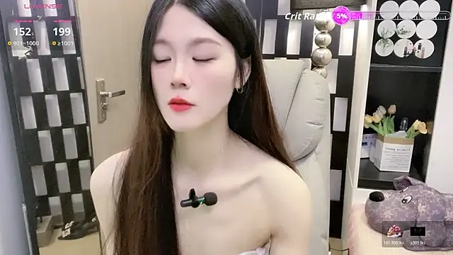 Yueyue-MM online show from February 3, 2026, 2:53 am