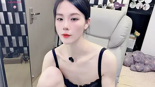 Yueyue-MM online show from June 10, 2026, 3:00 pm