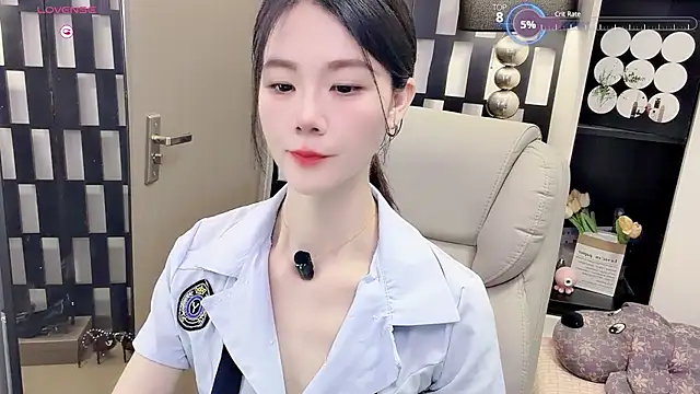 Yueyue-MM online show from June 11, 2026, 1:49 am