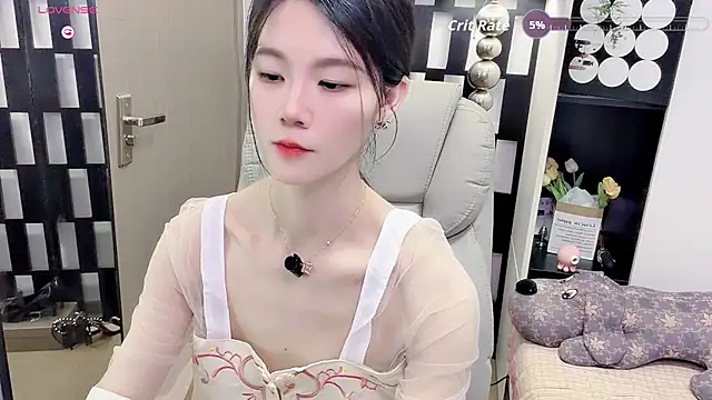 Yueyue-MM online show from July 30, 2026, 2:32 am