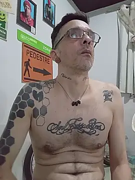 dinho carioca online show from November 16, 2025, 5:18 pm